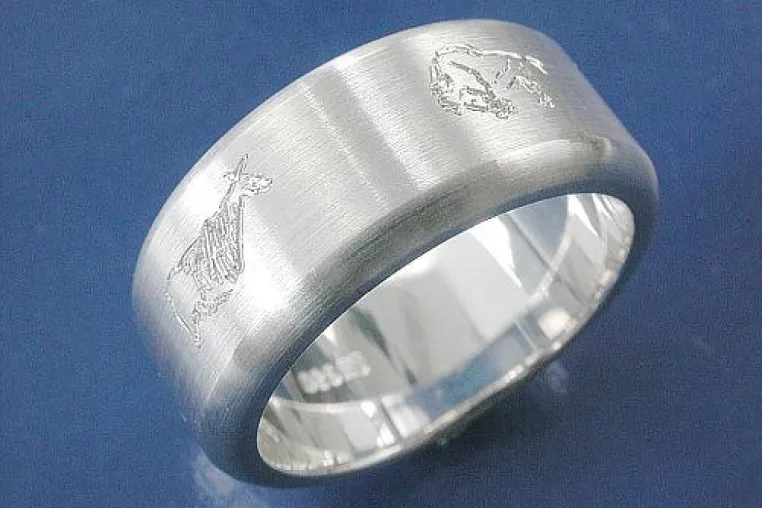 Bild: Eine neue Schmuckidee - Altamira-Ring mit Höhlenzeichungs-Gravuren