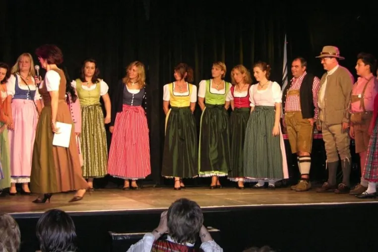Trendy - Landhaus- und Trachtenmode geht immer - auch ohne Oktoberfest Bild: Trendy - Landhaus- und Trachtenmode geht immer - auch ohne Oktoberfest