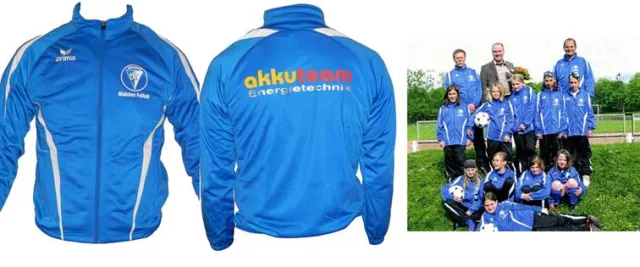 Bild: akkuteam Energietechnik GmbH sponsert Mädchen-Fußball-Mannschaft