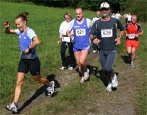 Lachende Gesichter und Teilnehmerrekord beim Weidatal Marathon Bild: Lachende Gesichter und Teilnehmerrekord beim Weidatal Marathon