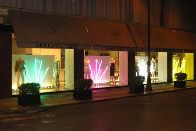SLI: Neue Way-Light® mit automatischer Spannungserkennung für den weltweiten Einsatz Bild: SLI: Neue Way-Light® mit automatischer Spannungserkennung für den weltweiten Einsatz