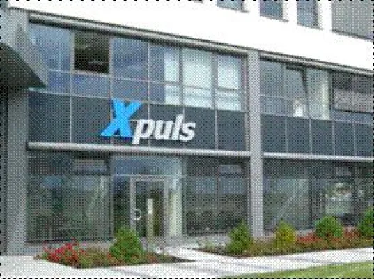 Bild: Xpuls als Planungsdienstleister mit dem Zertifikat „TOP-Arbeitgeber Automotive 2012/2013“ ausgezeichnet