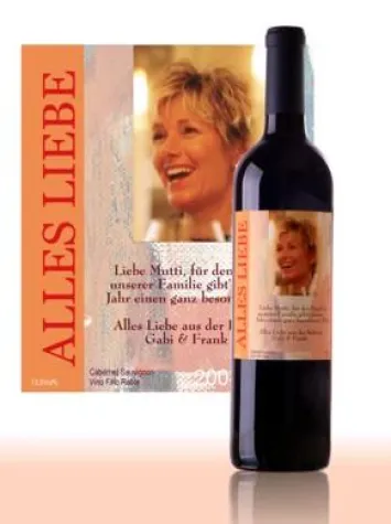 Bild: Originelles Weihnachtsgeschenk: Wein mit persönlichem Etikett