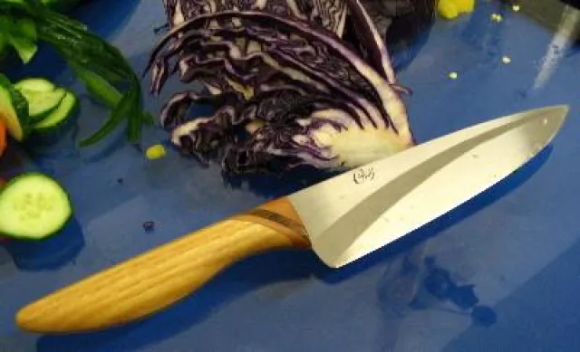 Bild: Schicke Messer für Hobbyköche ... von der Hand für die Hand