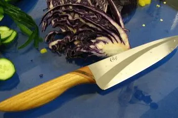 Schicke Messer für Hobbyköche ... von der Hand für die Hand Bild: Schicke Messer für Hobbyköche ... von der Hand für die Hand