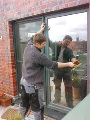 Bild: Montage von Sonnenschutzfolie leicht gemacht