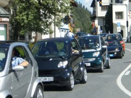 Vom 22. bis 24. August 2008 feiern Tausende den 'smart fortwo' in Zell am See und Kaprun Bild: Vom 22. bis 24. August 2008 feiern Tausende den 'smart fortwo' in Zell am See und Kaprun