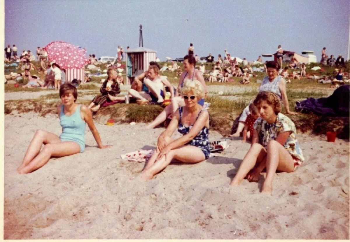 Das Strandleben 1970 in Bensersiel an der niedersächsischen Nordsee