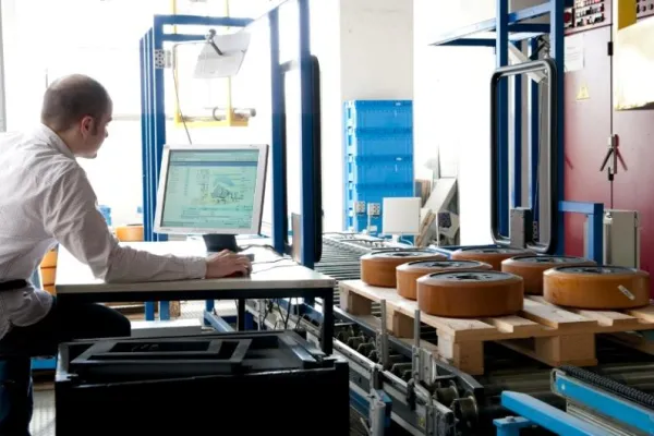 Bild: Fachforum der Fraunhofer Academy auf der LogiMAT 2013: Neues Wissen für eine dynamische Branche