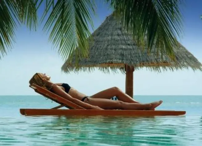 Bild: Neue Website First Class & More zum Thema Luxusreisen zu günstigen Preisen