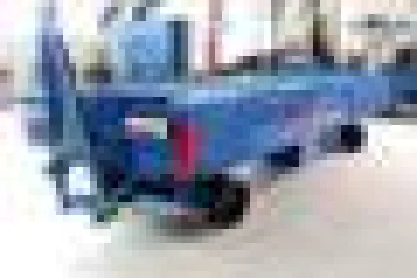 Bild: Plattformwagen von Ruppel Hydraulik erlaubt teilautomatisierten Palettentransport