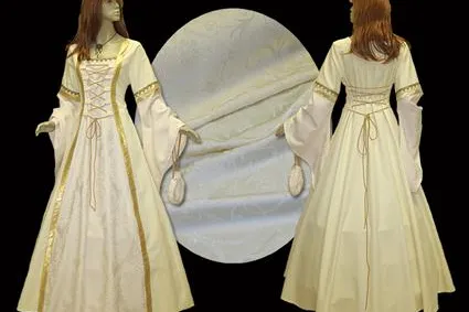 Bild: Heiraten wie im Mittelalter - mit Hochzeitsgewändern vom Mystic Wolves-Onlineshop jetzt zu günstigen Preisen