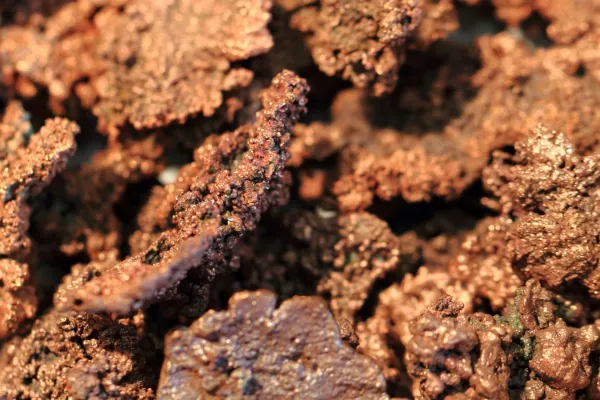 Bild: Goldplay Mining stößt Übernahme hochgradiger Gold- und Kupferprojekte an!
