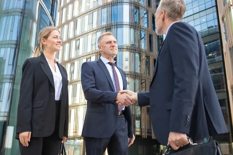 Bankzinsen und der gesenkte Leitzins der Europäischen Zentralbank: Chancen für europäische Anleger Bild: Bankzinsen und der gesenkte Leitzins der Europäischen Zentralbank: Chancen für europäische Anleger