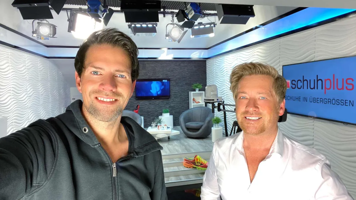 Am 05. Juni geht schuhplus-TV im Internet live auf Sendung.