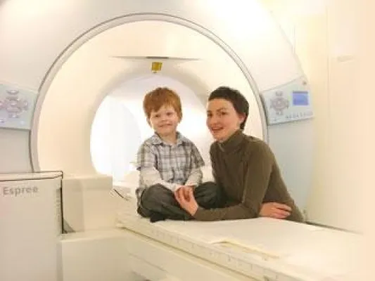 Bild: Einfache Untersuchungsmethode für Patienten mit Klaustrophobie und/oder Adipositas