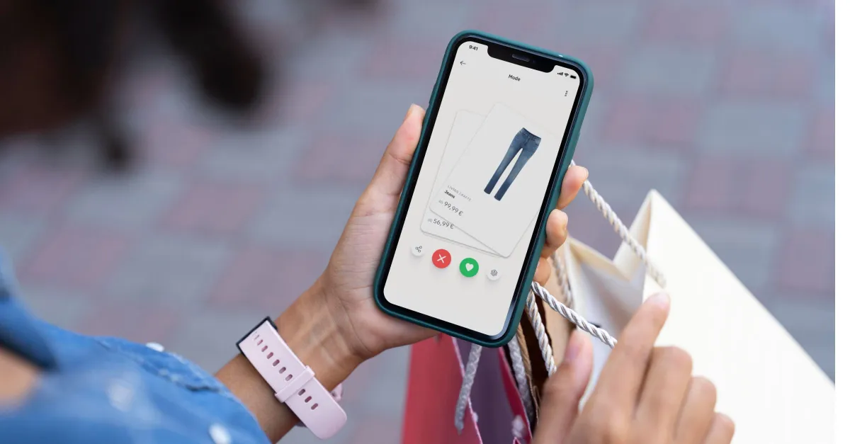 Swipe & Shop am Smartphone (© anytips GmbH)