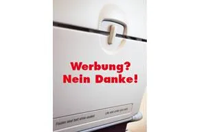 Bild: Platz-Deckchen gegen Flugzeug-Werbung