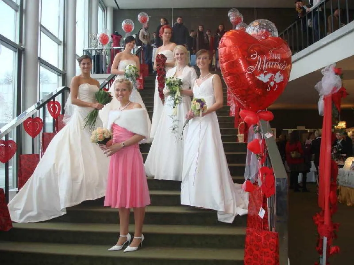 Brautmode 2011