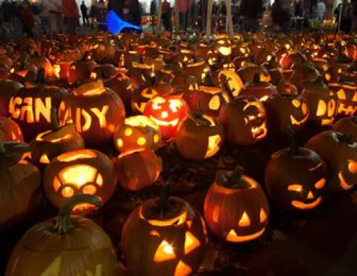 Bild: Von Hexen und Kürbissen - Halloween in Neuengland