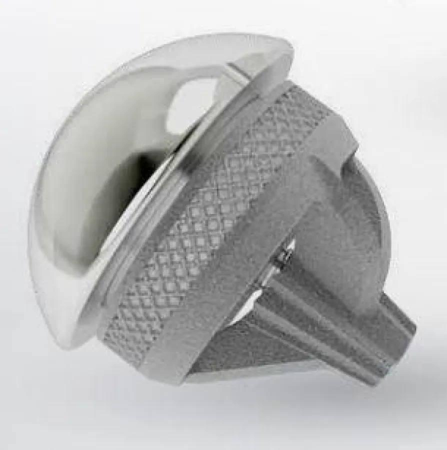 Die neue Schulterprothese wird in der Klinik Fleetinsel Hamburg eingesetzt