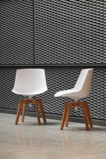 Flow Chair – 360° Komfort und zeitloses Design Bild: Flow Chair – 360° Komfort und zeitloses Design