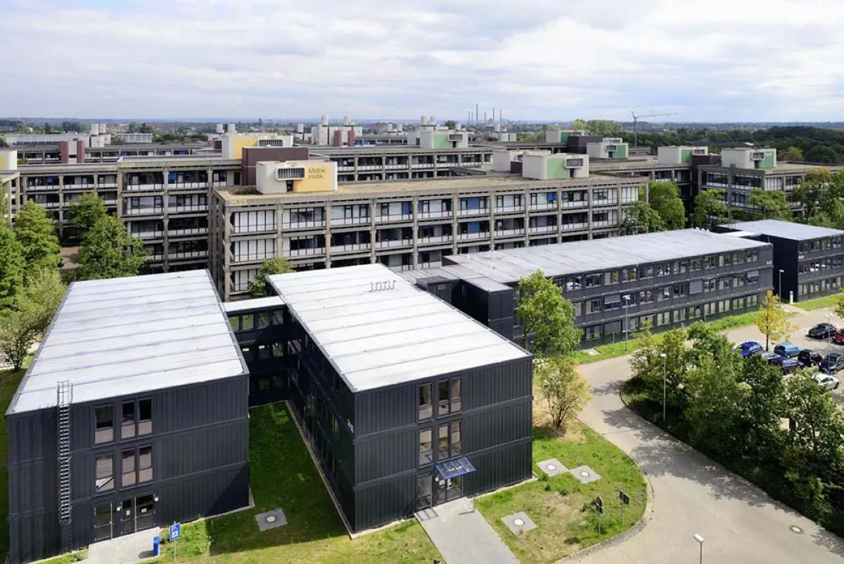 Die moderne Optik integriert sich harmonisch in die Architektur des Campus