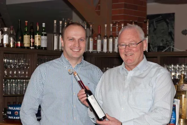 Bild: Für Genießer nicht nur in Dresden: Steigerschluck rinnt mit typisch sächsischem Charme durch die Kehlen