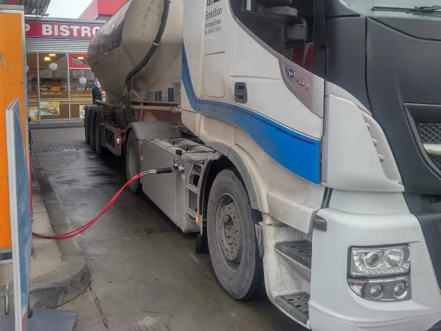 OrangeGas bringt klimaschonende Logistik in Fahrt Bild: OrangeGas bringt klimaschonende Logistik in Fahrt