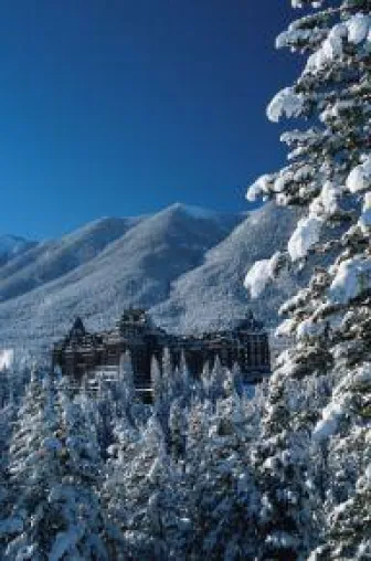 Bild: Banff Springs Hotel Ski & Romantik
