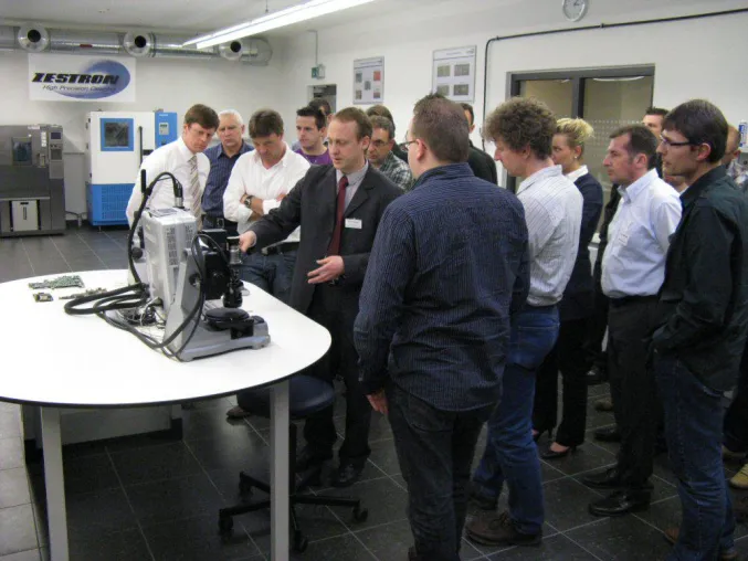 Bild: Workshop zum Thema „Schadensanalytik für Klima- und Kriechstromschäden an elektronischen Baugruppen“