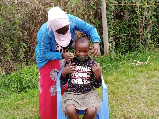 Bild: Zum internationalen Tag des afrikanischen Kindes: Mit Maskenkauf Kinder in Kenia unterstützen