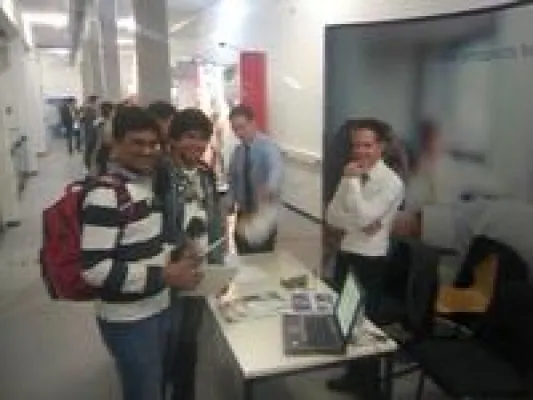 Bild: PIKON präsentiert sich beim FIT der Uni Saarbrücken