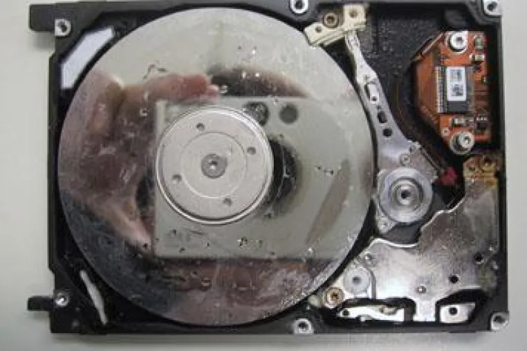 Datenrettungstipps und Rabatt für Flutopfer Bild: Datenrettungstipps und Rabatt für Flutopfer