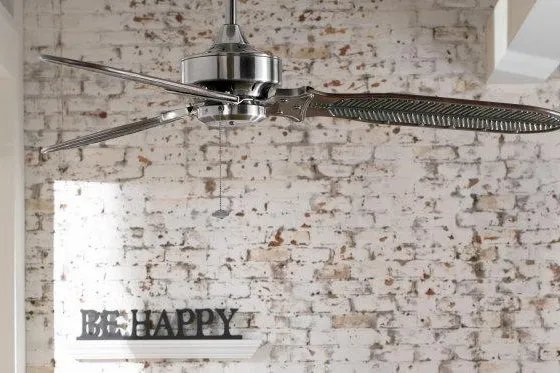 Bild: Zeit für Flower-Power: der Ventilator Ibiza Style von Casa Bruno