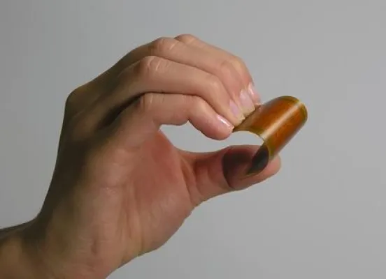 Bild: Biegsame Keramik – DuraAct™ jetzt noch flexibler