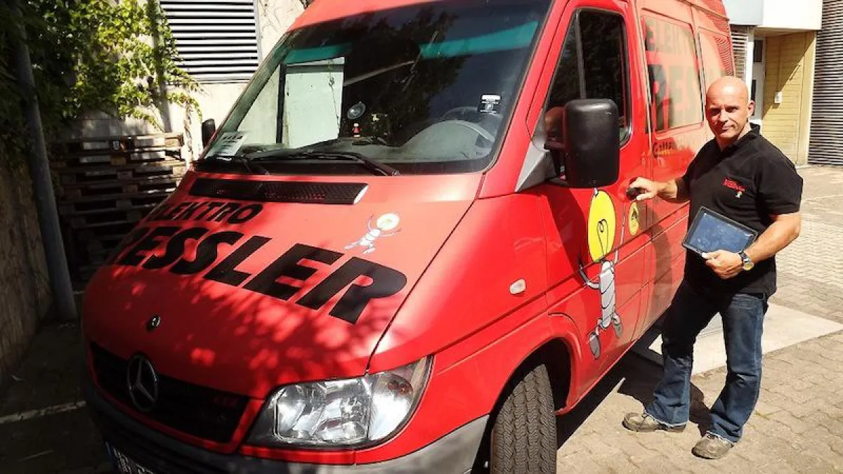 René Ressler, Geschäftsführer der Firma Elektro Ressler, testete Telematik-App der mobileObjects AG.