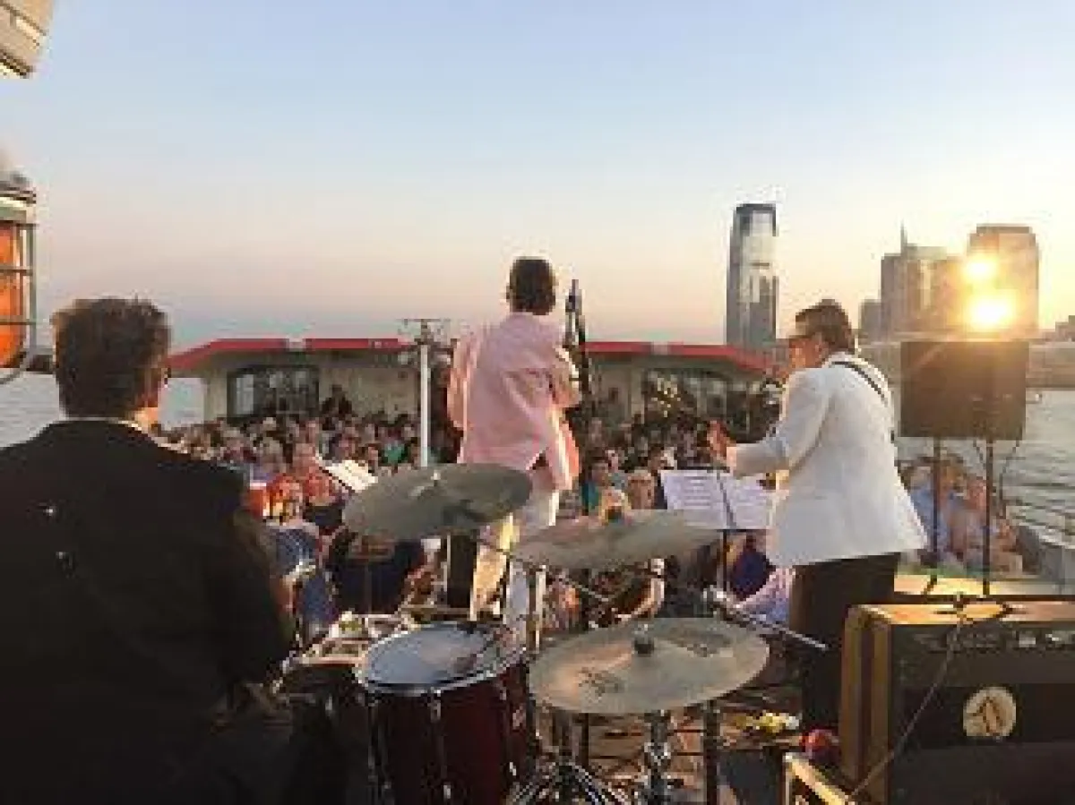 Rockin the River © Circle Line Sightseeing