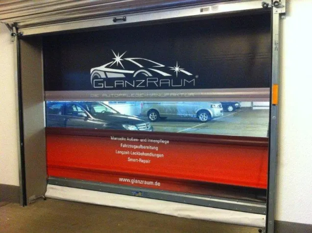 Bild: Hochwertige Autopflege - Design Schnelllauftore