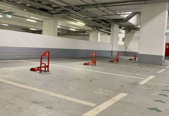 Bild: Der Bügel vor der Schranke