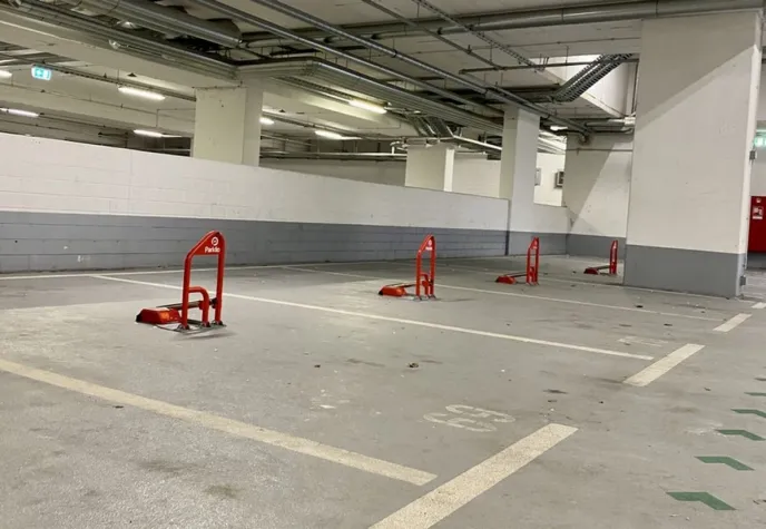 Bild: Der Bügel vor der Schranke