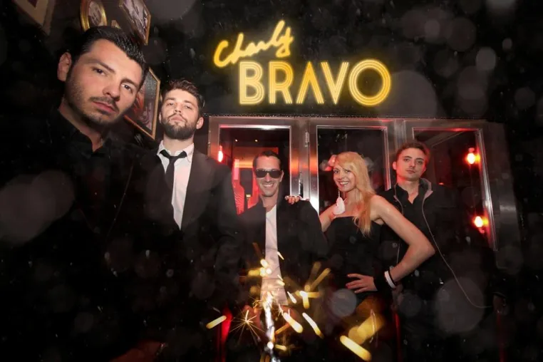 Bild: Polizeieinsatz bei Charly Bravo Konzert