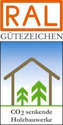 Bild: Weniger CO2-Ausstoß durch Holzbauwerke - RAL Gütezeichen für nachhaltiges und klimaschonendes Bauen