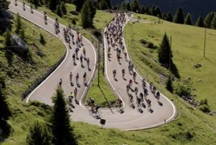 Bild: Südtiroler Bergwelt mit dem Drahtesel erobern