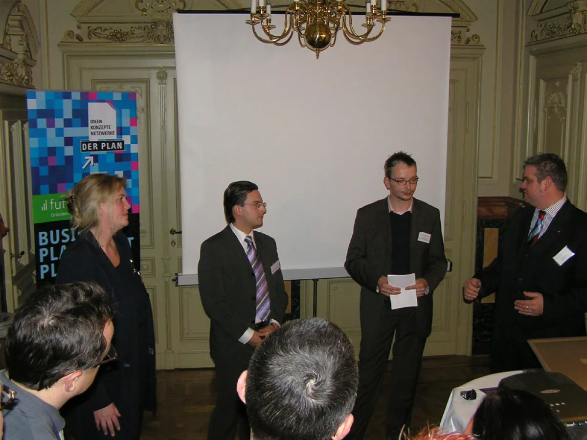 Podiumsdiskussion zum First Tuesday (Prof. Dr. Anja Stöhr, Sven Walter, Joachim Kuss, Hans C. Marcher)