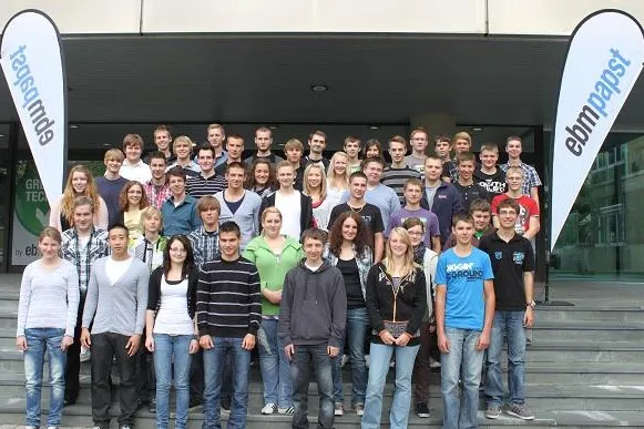 Bild: Ausbildungsbeginn bei ebm-papst 2011
