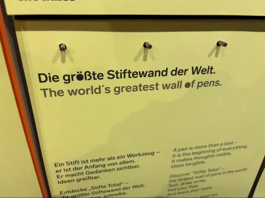 Berlin hat die größte Stiftewand der Welt – ein neues Wahrzeichen für Kreativität mit Neuland Produkten Bild: Berlin hat die größte Stiftewand der Welt – ein neues Wahrzeichen für Kreativität mit Neuland Produkten