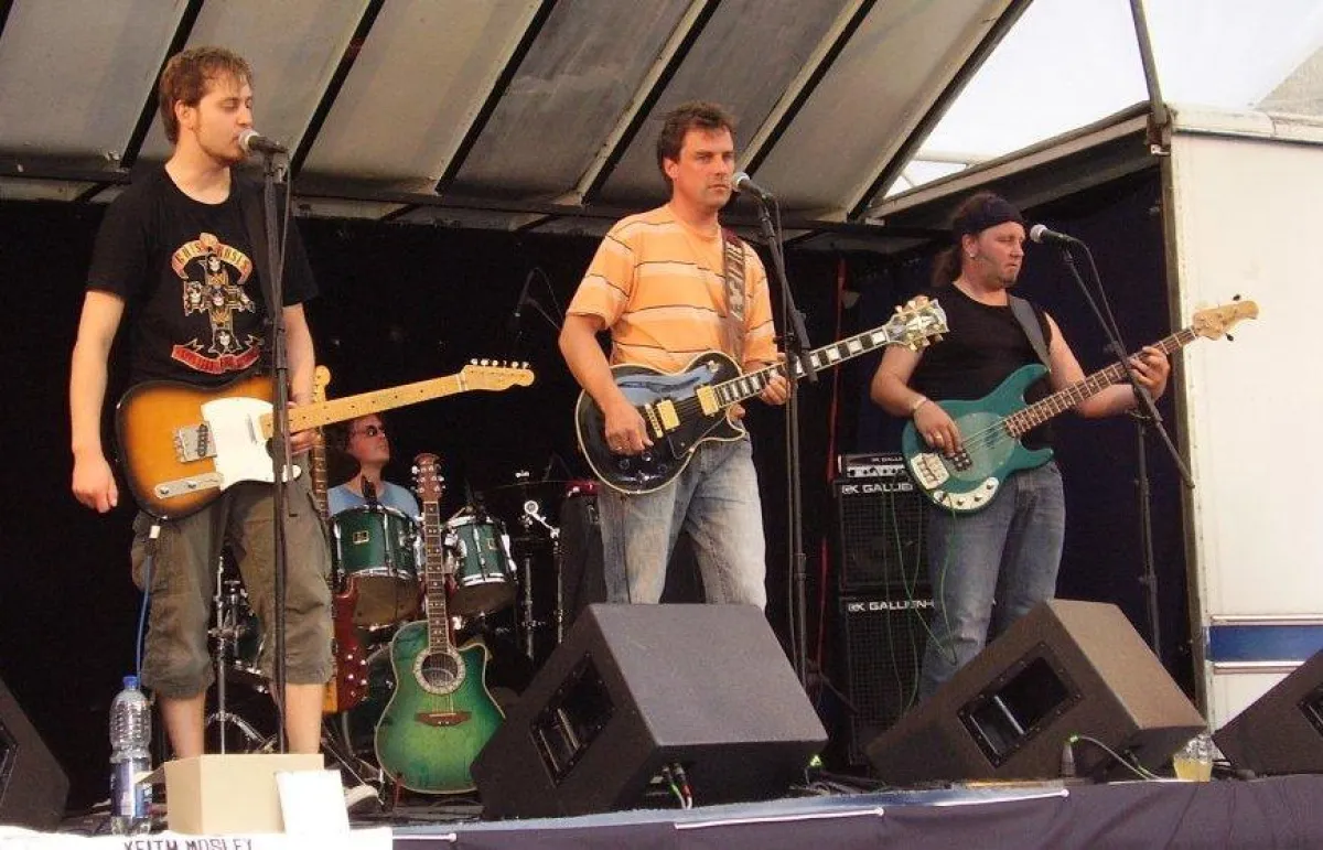 KEITH MOSLEY live in München.