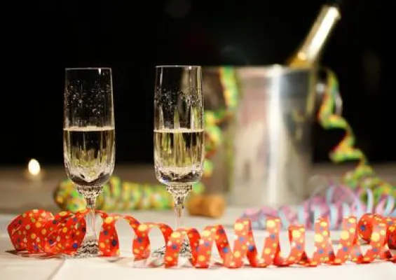 Bild: Figurprobleme und Unsicherheiten – Mit Kalorienbewusstsein zu mehr Selbstbewusstsein, auch auf Partys