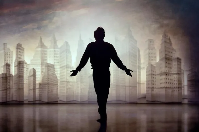 Bild: Das Royal Ballet zeigt "Bernstein Celebration" zur Feier des 100. Geburtstags Leonard Bernsteins